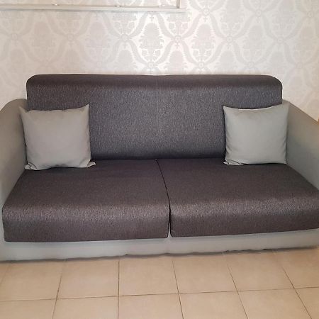 Casa Vacanza Dinastia Borbone - Centro Storico Napoli Bagian luar foto