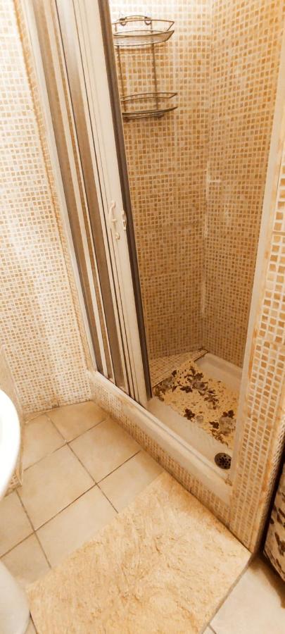 Casa Vacanza Dinastia Borbone - Centro Storico Napoli Bagian luar foto